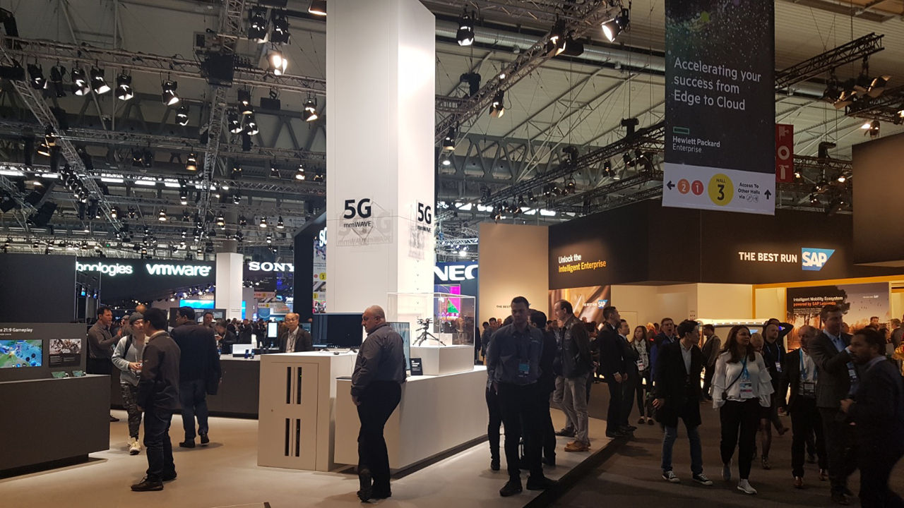 5G는 '혁신'될까? MWC 초행 출장기(취재파일 사진)