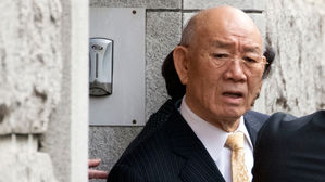 자택 나서는 전두환(사진=연합뉴스)