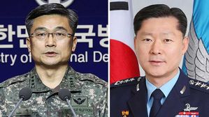 서욱 육군총장(왼쪽)&middot;원인철 공군총장 (사진=연합뉴스)