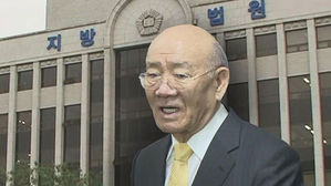 5&middot;18 헬기사격 전두환 측, 검찰 공방
