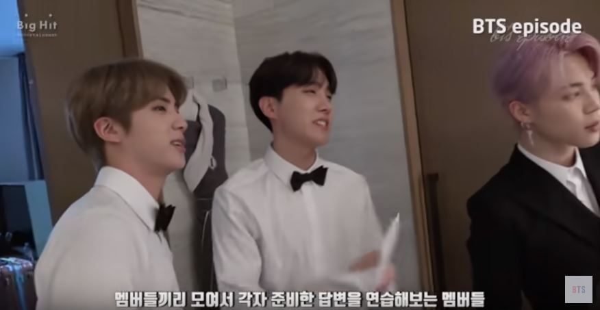 '그래미어워즈' 참석 전 RM에게 속성 영어 강의받는 '방탄소년단' 멤버들…인간미 뿜뿜