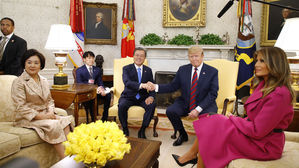 한미정상회담 중인 문재인 대통령과 트럼프 대통령 (사진=연합뉴스)