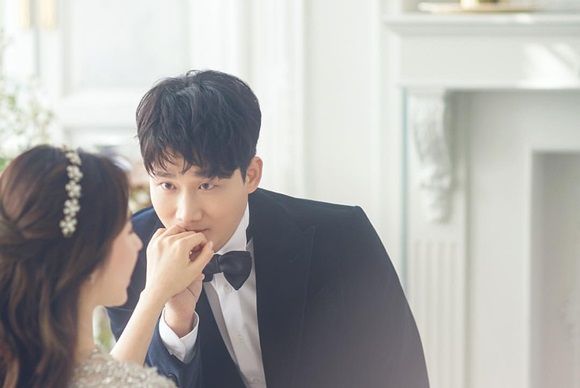 이용진 결혼식 뒤집어놓은 '뼈그맨' 절친 4인방의 '폭소 만발' 축가