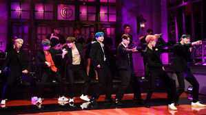 CNN "이번 SNL은 온통 BTS"…NBC 본사 앞 팬들 장사진