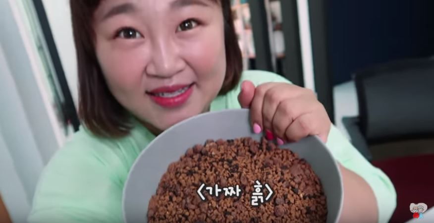 선인장(?) 먹는 홍윤화 몰래카메라에 남편 김민기 반응…누리꾼 '폭소'