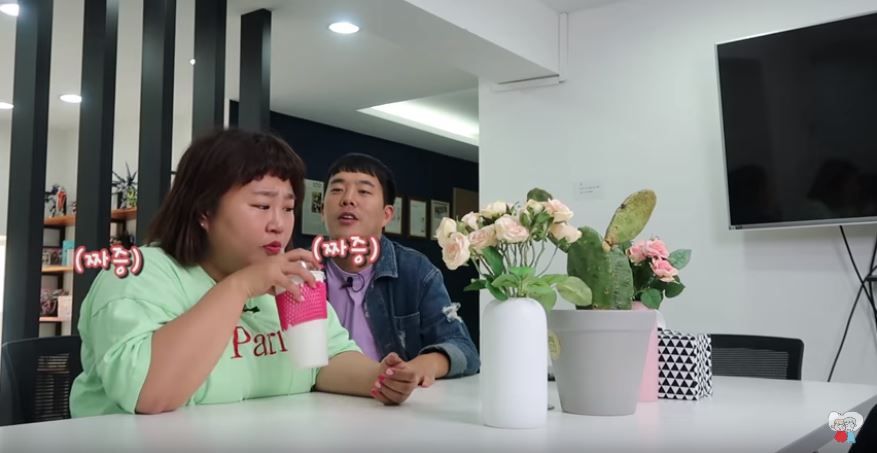 선인장(?) 먹는 홍윤화 몰래카메라에 남편 김민기 반응…누리꾼 '폭소'