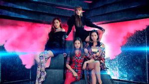 [스브스타] K팝 그룹 최초 8억뷰 돌파한 블랙핑크 '뚜두뚜두'  사진=유튜브 BLACKPINK 뚜두뚜두 캡처화면
