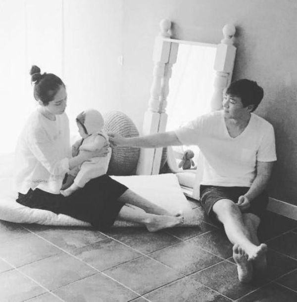 Youn Junghoon, Han Ga In