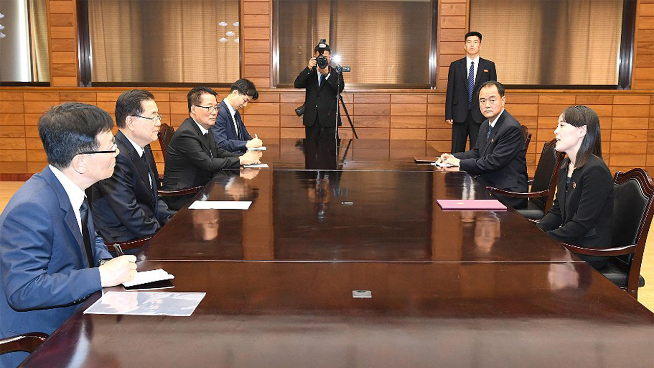븍한 김여정 제1부부장 김정은 조화 조의문 전달 (사진=통일부 제공/연합뉴스)