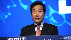 포럼서 연설하는 이낙연 국무총리 (사진=연합뉴스)