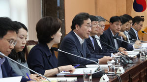 미세먼지특별대책위원회 참석한 이낙연 국무총리 (사진=연합뉴스)
