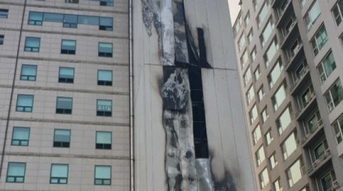 서울 신정동 11층 상가 외벽화재 300여 명 대피&hellip;"인명피해 없어"