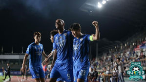 주니오 결승골&hellip;울산, 인천 꺾고 선두 탈환