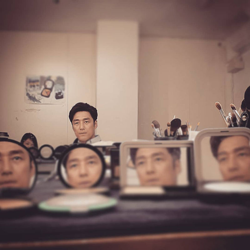 지진희 어딘가 이상한 '거울 셀카' 재조명 (사진=지진희 인스타그램 캡처)