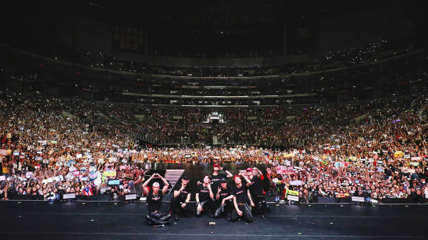 MONSTA X
