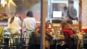 [Pick] 서울 음식점&middot;술집 6년 새 48% 폐업&hellip;스타벅스만 살아 남았다