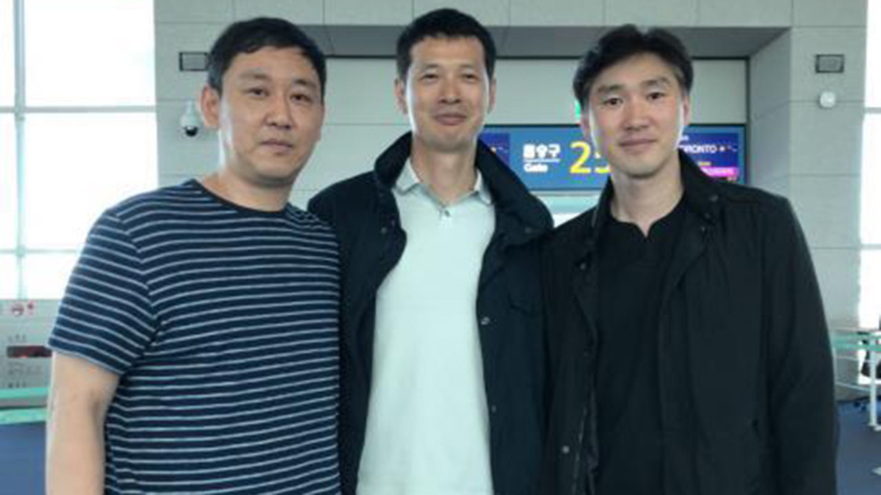 초중고교 동기인 최태웅 감독과 장병철 감독, 석진욱 감독(왼쪽부터)
