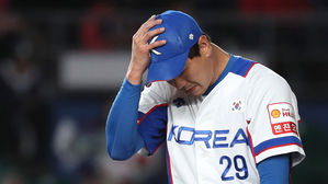 타이완전 0-7 완패…첫 패배에 고개 떨군 대표팀