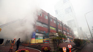 서울 서초동 진흥상가 지하서 불&hellip;소방관 등 17명 부상