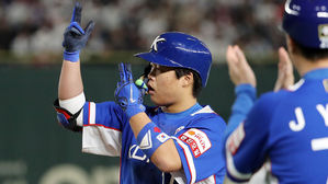 [영상] "나야 나 강백호" 추격의 적시타! 아직 끝나지 않았다! - 프리미어12 한일전 하이라이트