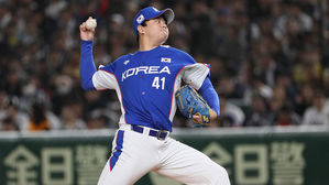 [영상] '막중한 임무' 이영하 '무실점'…기회는 다시 온다! - 프리미어12 결승 한일전