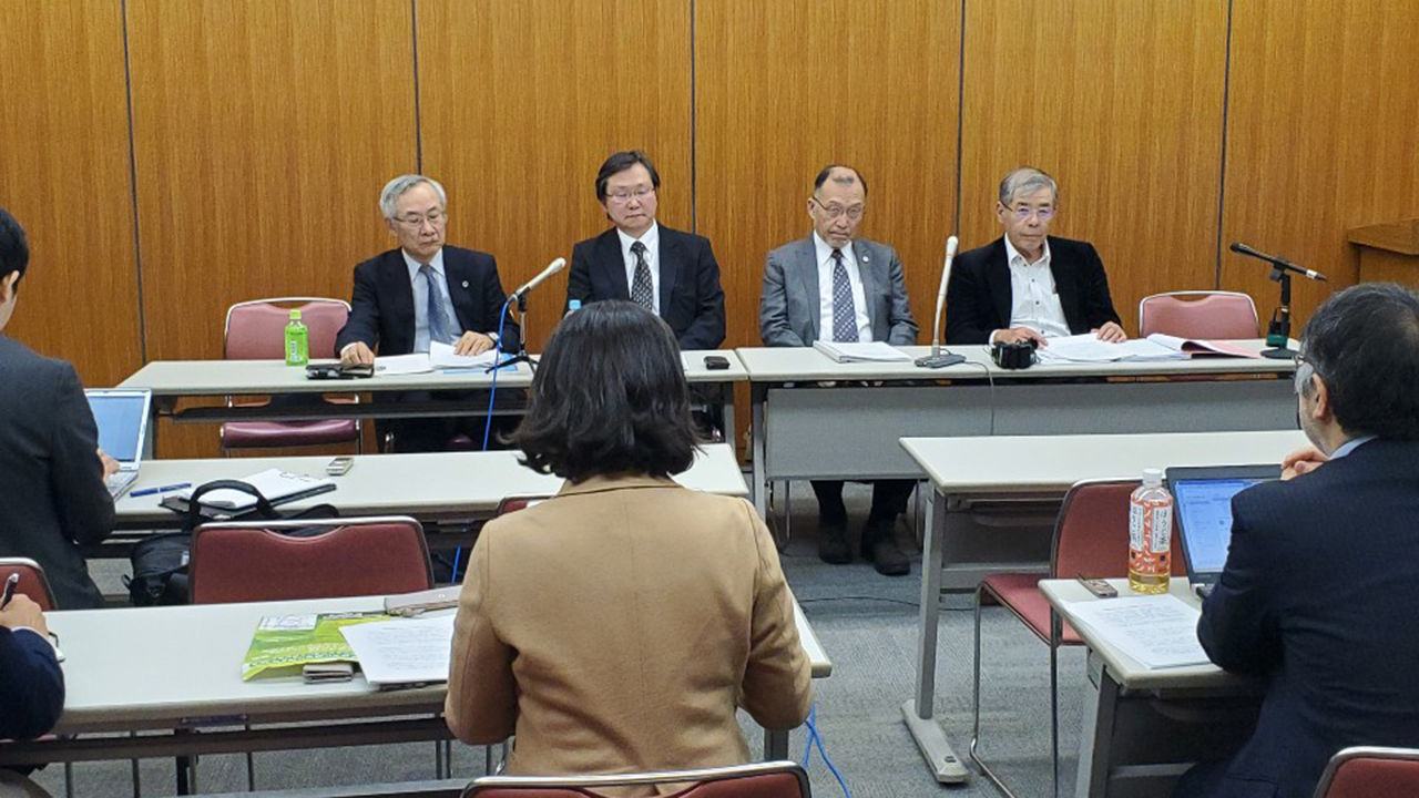 20일 오후 일본의 법률가단체들은 도쿄 니혼바시 공회당 제3연수실에서 강제징용 문제 관련 기자회견을 가졌다.