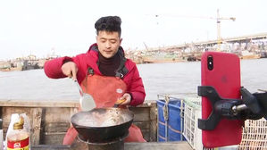 인터넷 방송인으로 변신한 중국 어부들