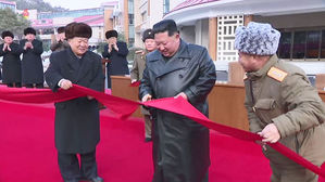 여기도 "기적", 저기도 "기적"…김정은의 자력갱생 노선