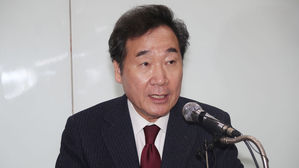 선대위원장직과 서울 종로 출마제안 수락을 밝히는 이낙연 전 총리