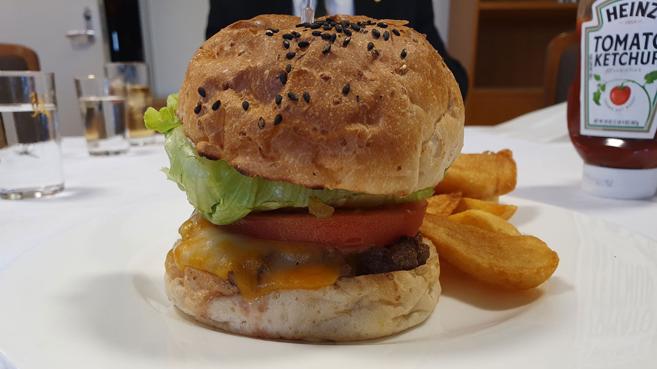 일명 트럼프 햄버거