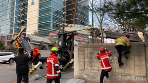 금천구 가산동 사다리차 사고 현장 (사진=구로소방서 제공, 연합뉴스)