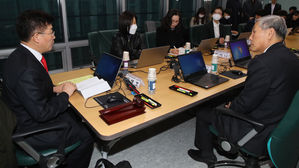 후보자 마감 후 첫 공관위 연 미래한국당