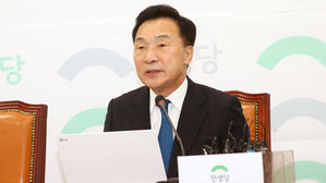 총선 기자회견하는 손학규 민생당 상임선거대책위원장