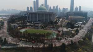 [영상토크] 꽃보다 사람…벚꽃길 거리 두기