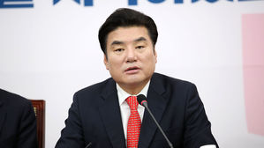 미래한국 내홍…당선인들 원유철에 조속합당 요구