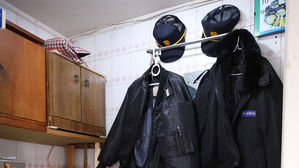 [인-잇] 경비원의 죽음, 엄벌로 끝날 문제가 아니다