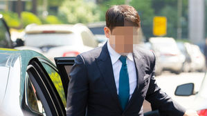 '버닝썬' 가수 승리 동업자 유인석 1심서 집행유예