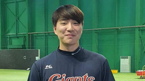 재활군에 합류한 롯데 이승헌 (사진=성민규 롯데 단장 인스타그램 캡처, 연합뉴스)