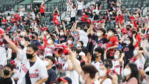7월 28일 부산 사직구장에서 열린 프로야구 NC 다이노스- 롯데 자이언츠 경기 관중들