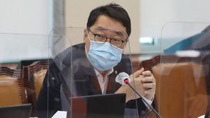 윤영찬 "이통3사 '온라인 요금제' 효과 미비…유통구조 개선 해야"