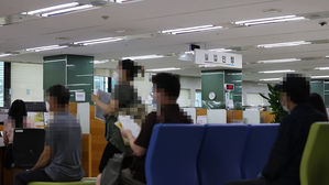 실업금여 상담 기다리는 모습(사진=연합뉴스)