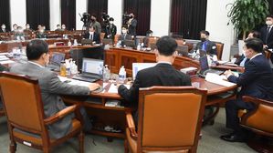 국방정보본부 국정감사…"북한 ICBM 종류 분석 중"