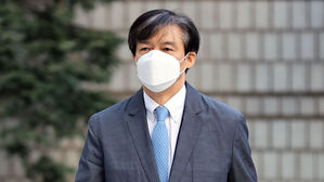 [취재파일] 민정수석 조국, 절제와 개입 사이 ⑦