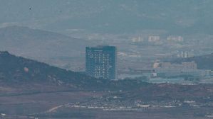 경기도 파주시 접경지역에서 바라본 개성공단의 모습