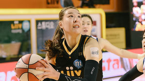 KB의 박지수 (사진=WKBL 제공, 연합뉴스)