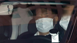 9일 만의 출근 뒤 대검 나서는 윤석열 검찰총장 (사진=연합뉴스)