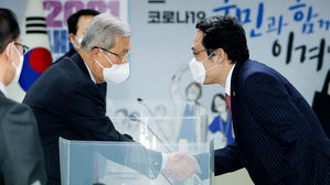 김종인 "코로나 전쟁 1년…정치적 이용에 사태 악화"