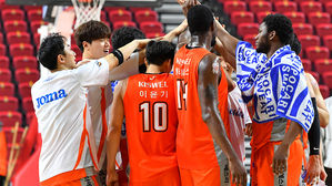 전자랜드 선수들 (사진=KBL 제공, 연합뉴스)