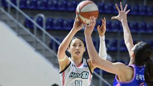 3점 슛하는 하나원큐 강이슬 (사진=WKBL 제공, 연합뉴스)
