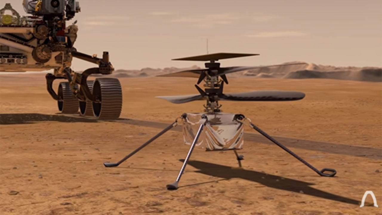 로버의 배 부분에 딸려간 헬리콥터 인제뉴어티